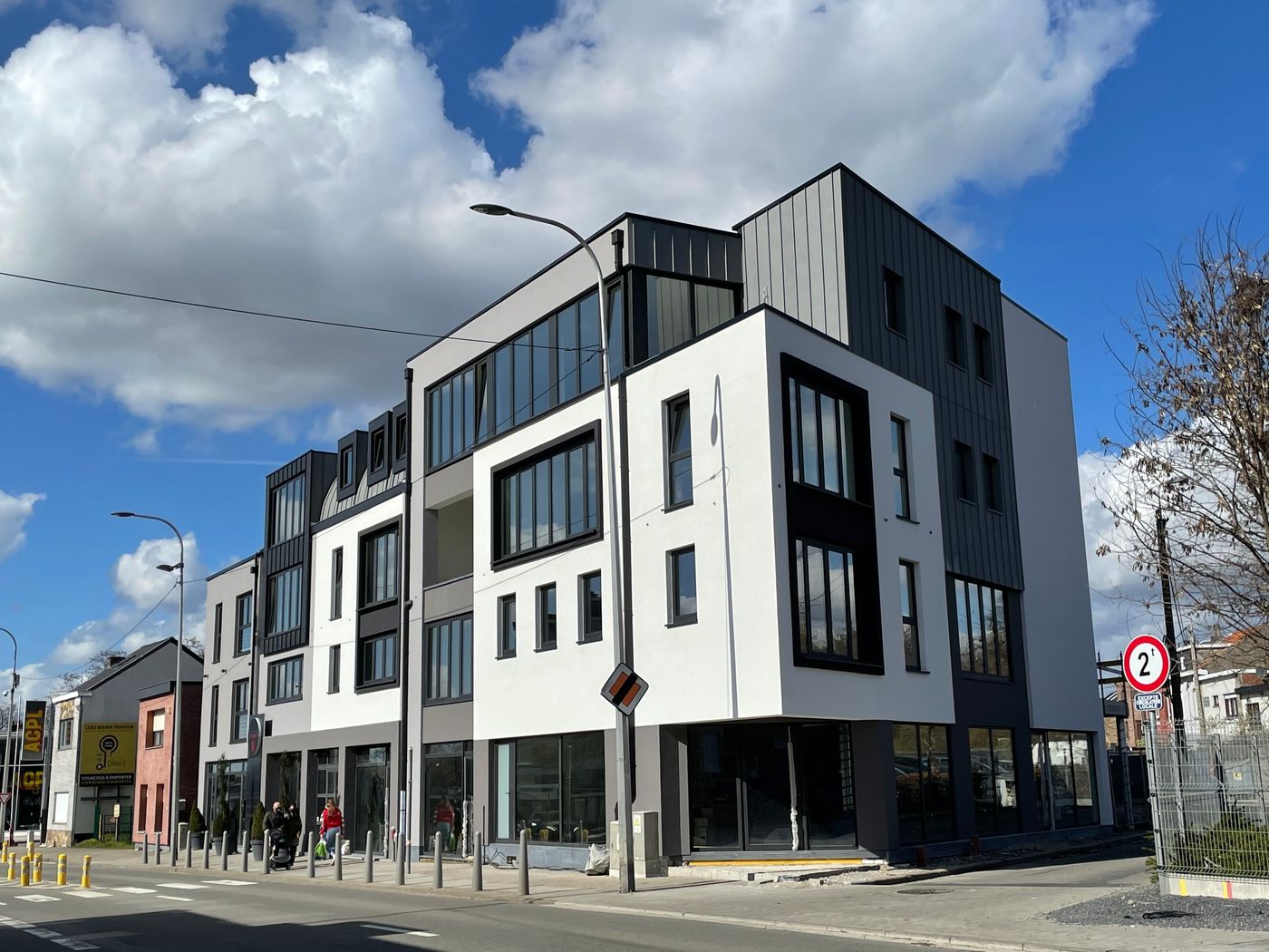 CONSTRUCTION d'un IMMEUBLE DE RAPPORT