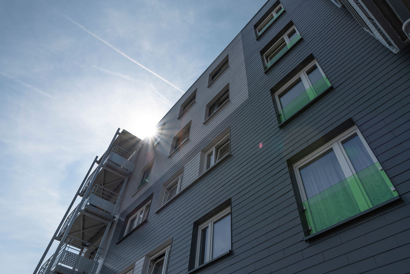 RENOVATION COMPLETE de 80 LOGEMENTS