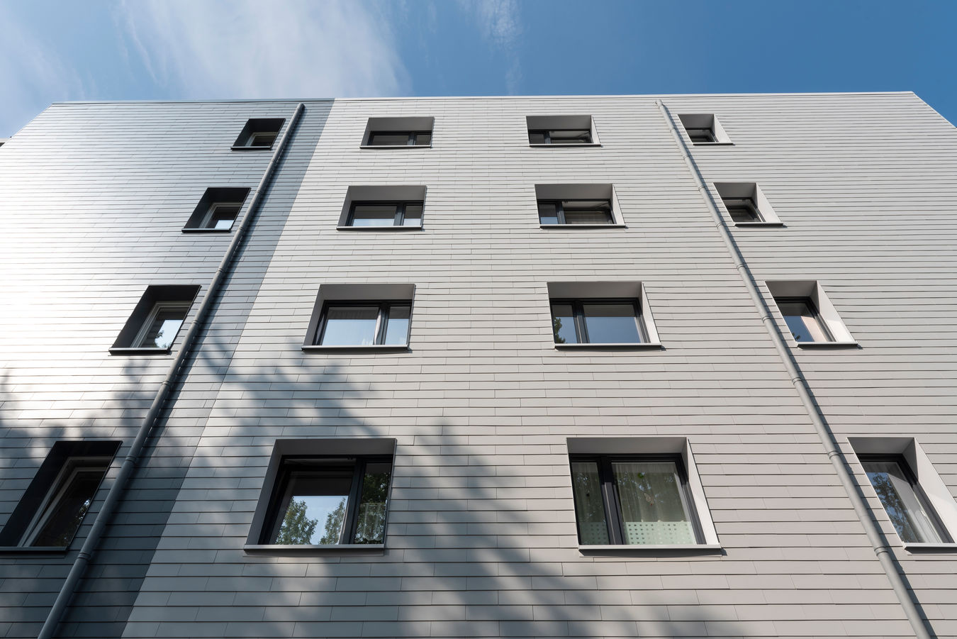 RENOVATION COMPLETE de 80 LOGEMENTS